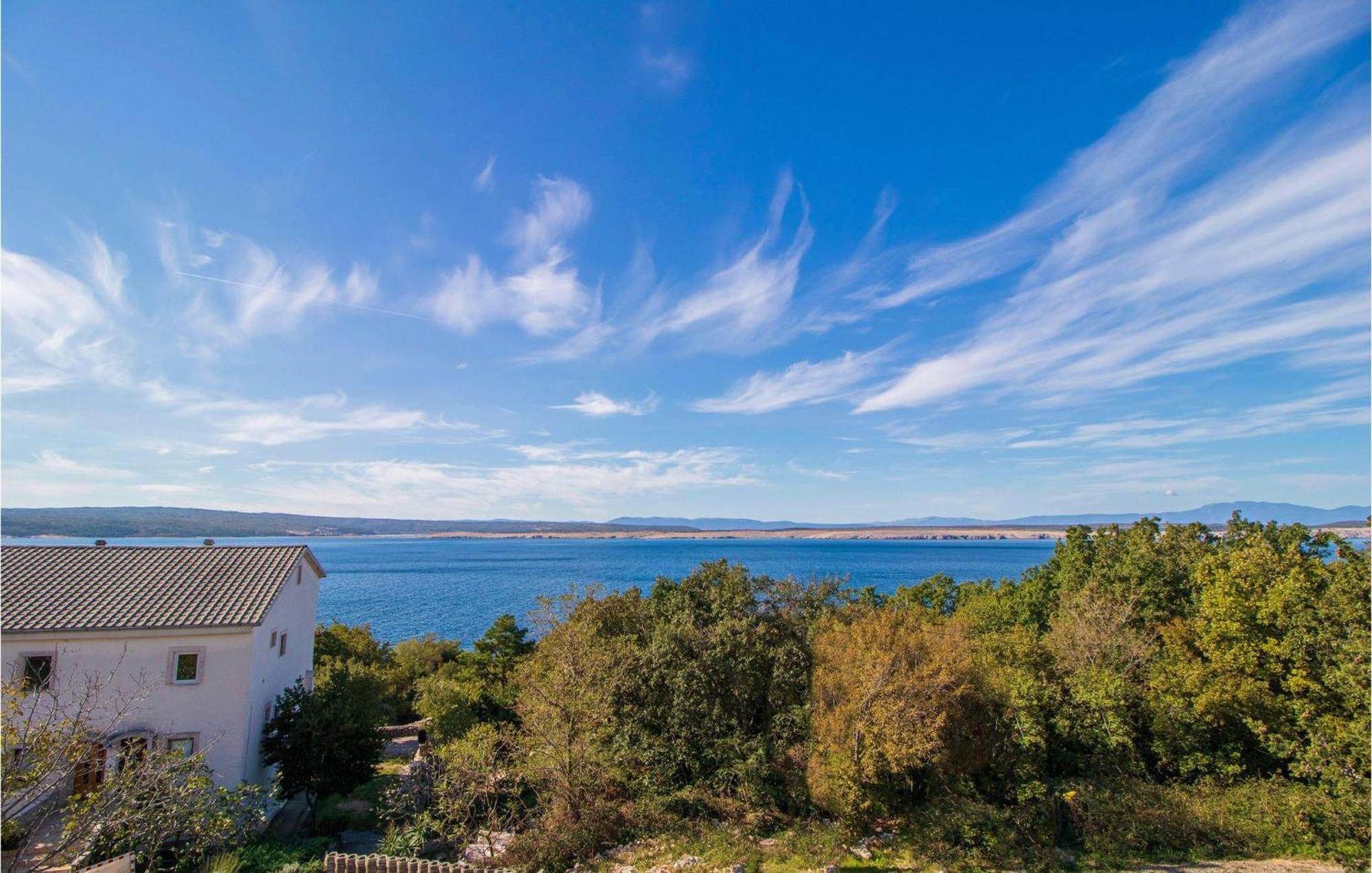 Stunning Apartment In Dramalj With House Sea View Eksteriør billede